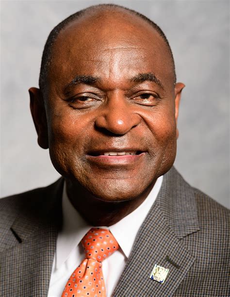 5 Facts General Larry Ellis